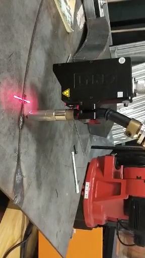 創想智控焊縫跟蹤是怎樣實現激光跟蹤定位的？